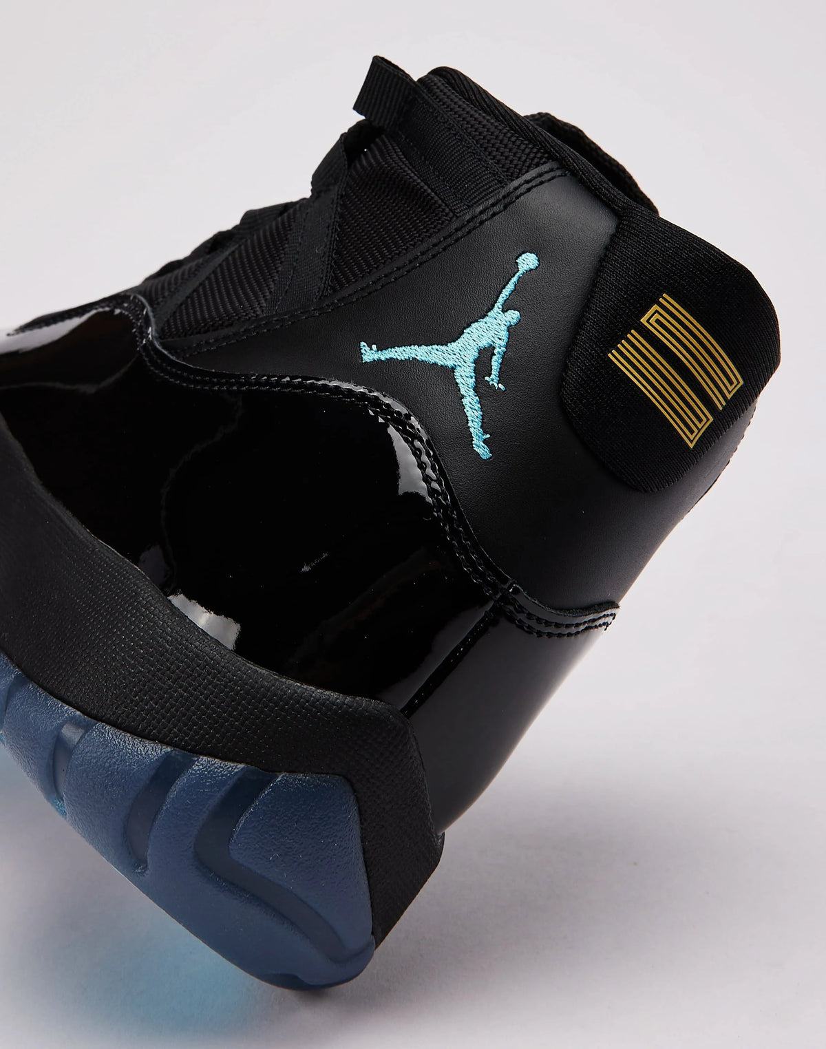 Jordan 11 Gamma
