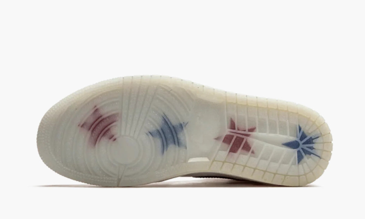 Jordan 1 x Trophy Room (Friends And Family)